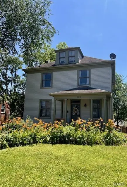 502 W 5th ST, Washington, MO 63090