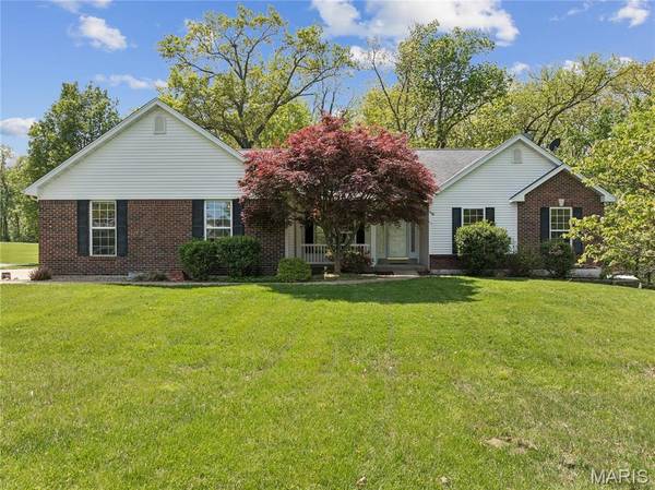 26207 Bubbling Brook DR, Foristell, MO 63348