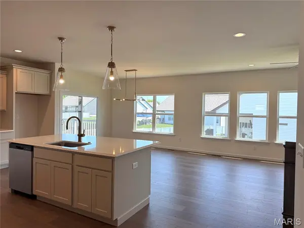 505 Clarks XING, Moscow Mills, MO 63362