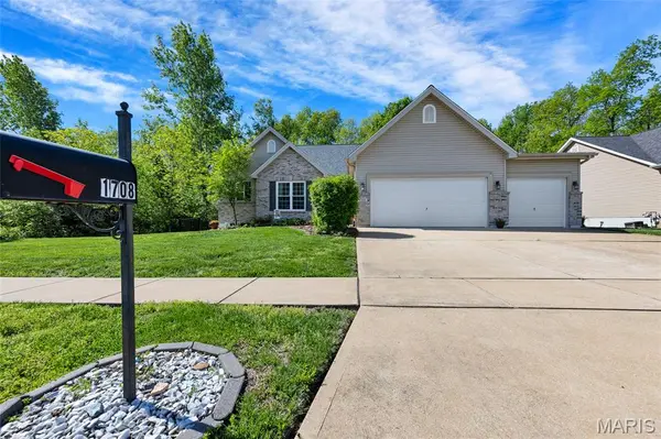 1708 Westlake CT, Pacific, MO 63069