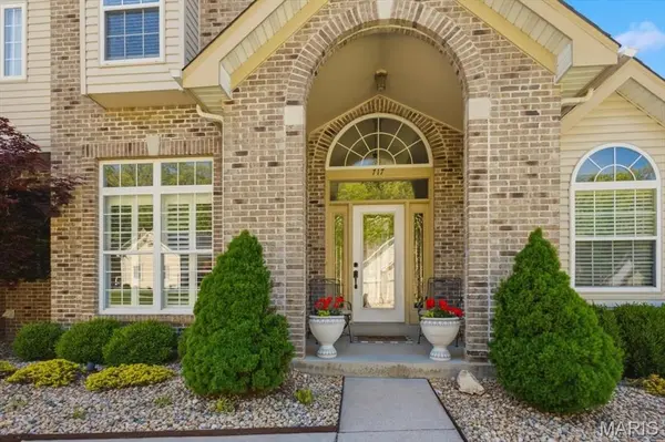 717 Southern Hills DR, Eureka, MO 63025