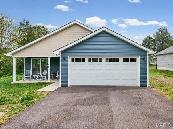 506 S Cantwell LN, Desloge, MO 63601