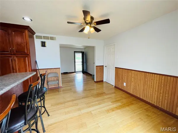 1255 Diane ST, St Clair, MO 63077