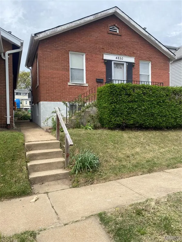 4850 Goethe AVE, St Louis, MO 63116