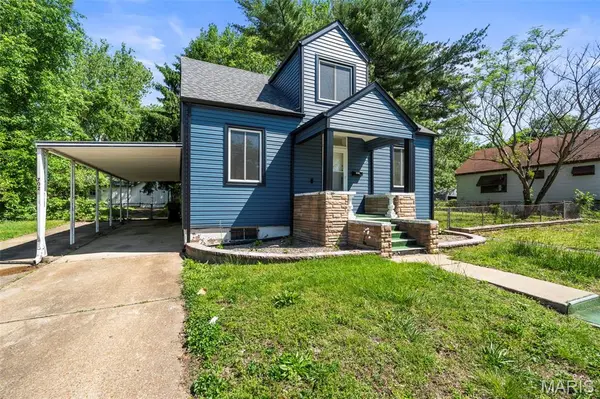 7025 Julian AVE, University City, MO 63130