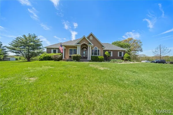 10755 Larson LN, Rolla, MO 65401