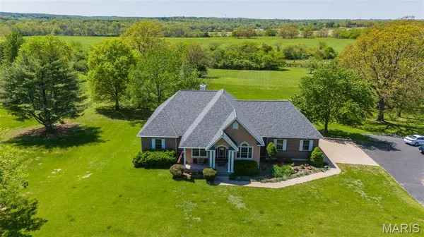 10755 Larson LN, Rolla, MO 65401