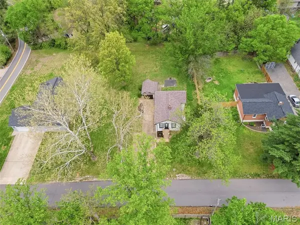 3539 Summit AVE, St Louis, MO 63129