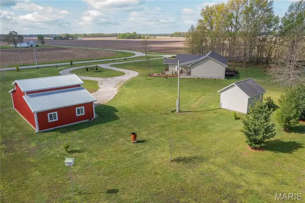 1543 N 1525 ST, Brownstown, IL 62418