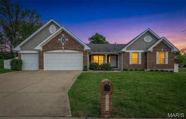 1838 Pullman DR, Festus, MO 63028