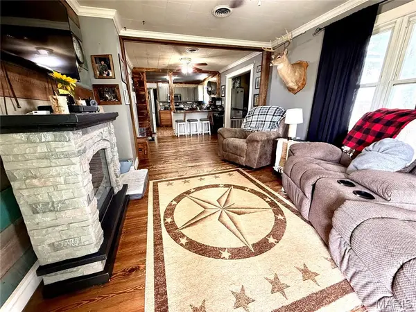 4499 State Highway 153, Gideon, MO 63848