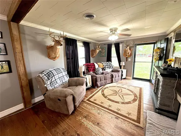 4499 State Highway 153, Gideon, MO 63848