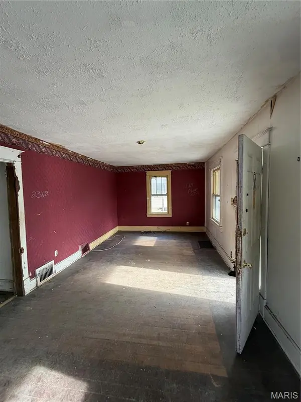 560 Highland AVE, Alton, IL 62002