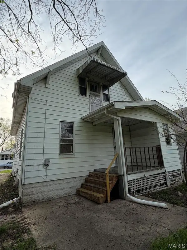 560 Highland AVE, Alton, IL 62002