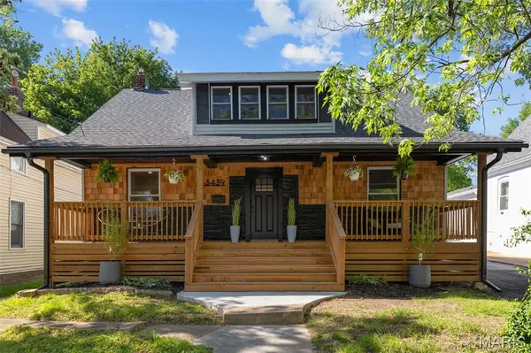 3439 Commonwealth AVE, Maplewood, MO 63143