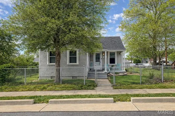 9805 Linn AVE, Lemay, MO 63125