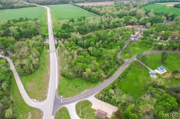 8850 Old Morse Mill RD, Dittmer, MO 63023