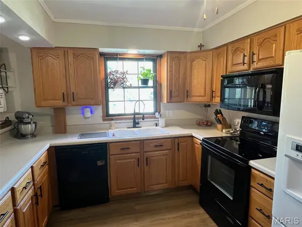 711 Nicholson DR, Potosi, MO 63664