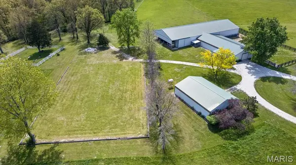 506 Windy Hill RD, Elsberry, MO 63343