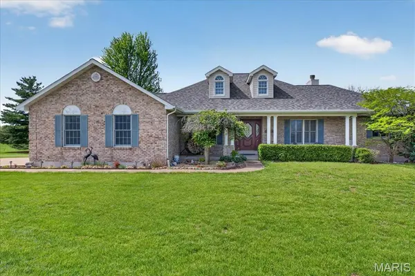 506 Windy Hill RD, Elsberry, MO 63343