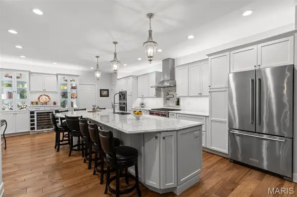 710 Willow Spring Hill CT, Town And Country, MO 63017