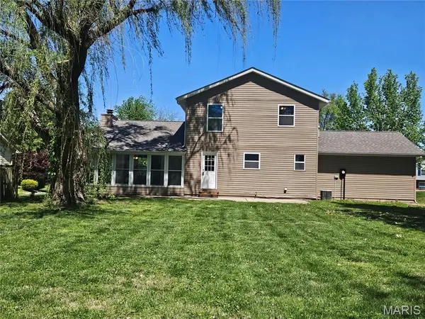 109 White Pine AVE, O'fallon, IL 62269