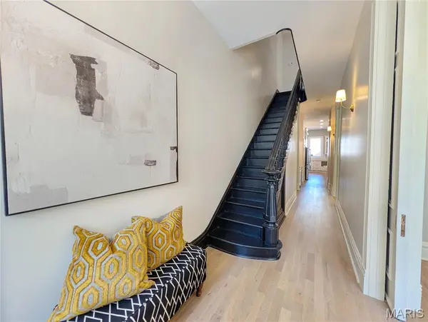 1819 Lafayette AVE, St Louis, MO 63104