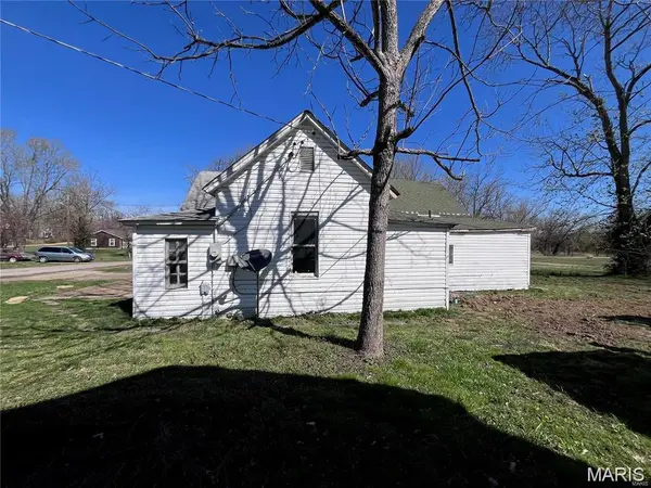1206 Mulberry ST, Bismarck, MO 63624