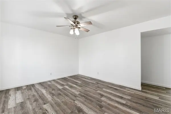 880 Fifth PLZ, Florissant, MO 63031