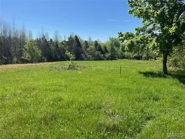 1201 Maiden LN, Cuba, MO 65453