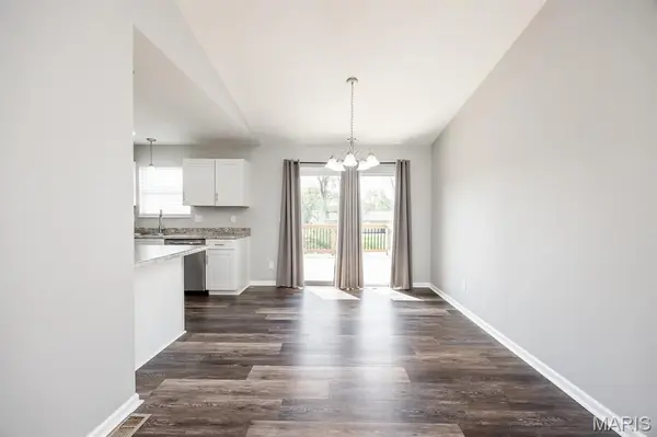 301 Cherylwood, Fairview Heights, IL 62208
