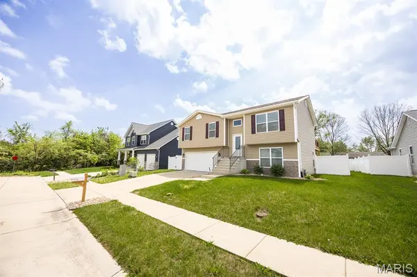 301 Cherylwood, Fairview Heights, IL 62208
