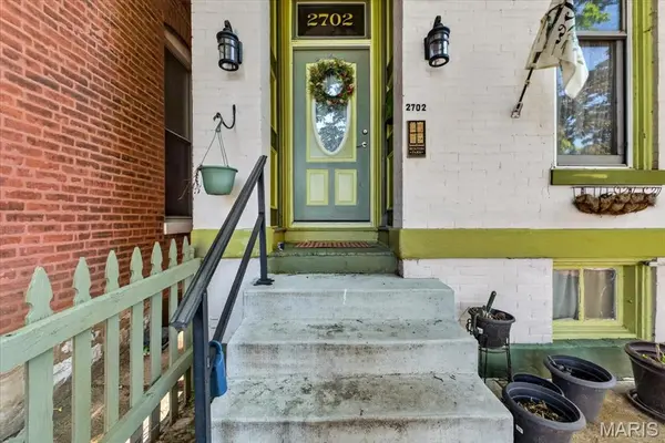 2702 Indiana AVE, St Louis, MO 63118