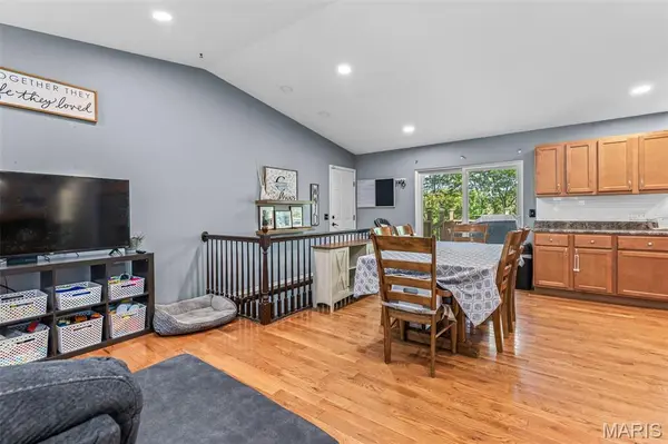 6009 Jennifer LN, House Springs, MO 63051
