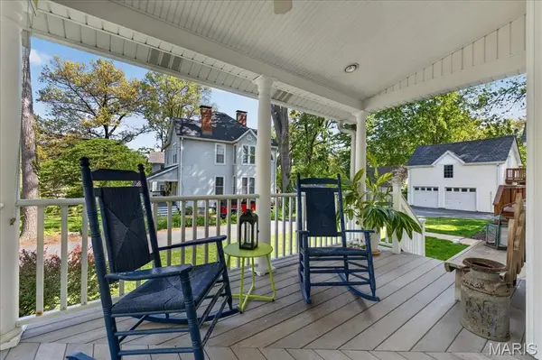 108 N Old Orchard AVE, Webster Groves, MO 63119
