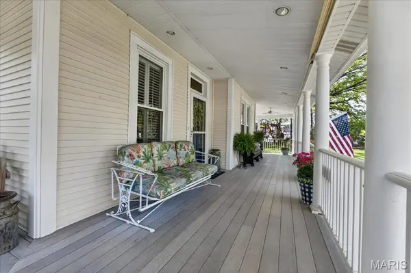 108 N Old Orchard AVE, Webster Groves, MO 63119