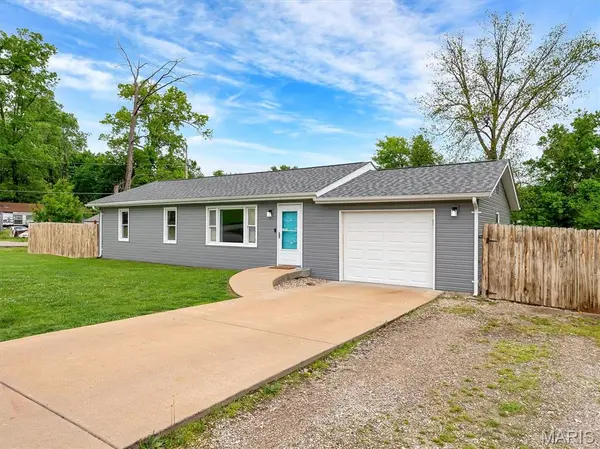 9302 Valley LN, Pevely, MO 63070