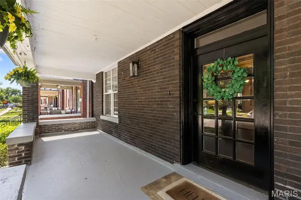 5928 De Giverville AVE, St Louis, MO 63112