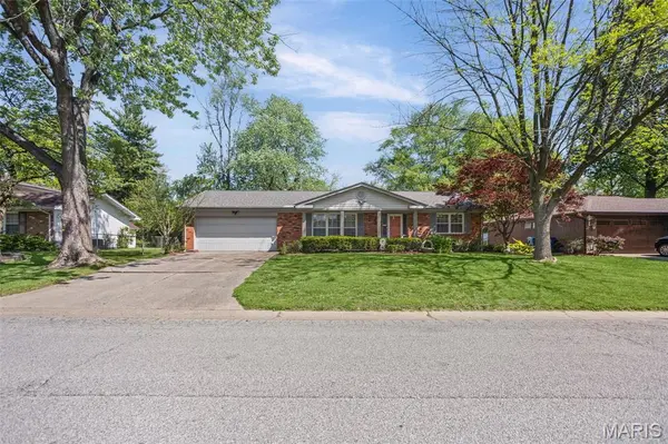 1852 Duncan AVE, Swansea, IL 62226