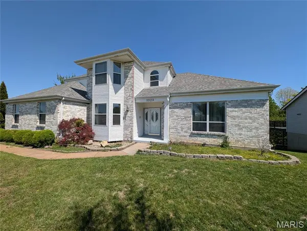 1029 Villa Gran WAY, Fenton, MO 63026