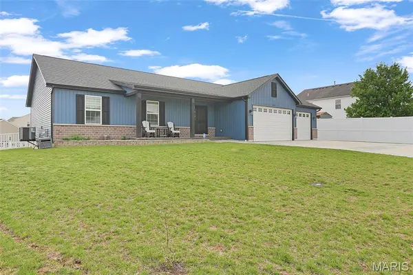 40 Mill Point CT, Moscow Mills, MO 63362