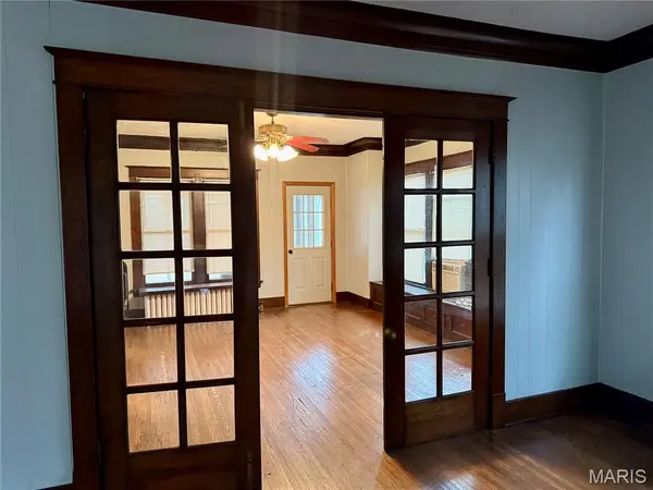 335 E North, Duquoin, IL 62832