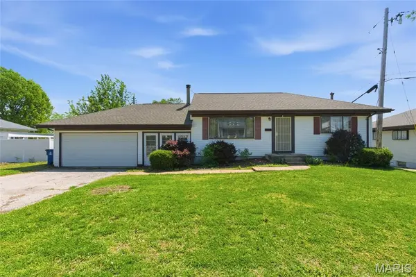 2430 Telegraph RD, St Louis, MO 63125