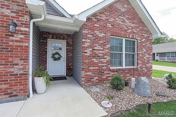 340 Cottonwood LN, Farmington, MO 63640