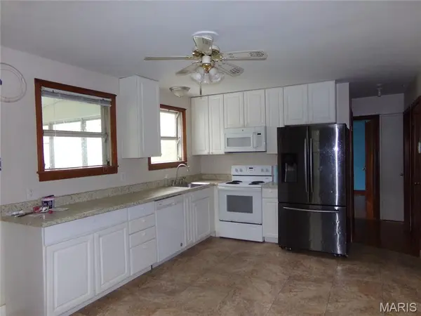 200 Old State RD, Ellisville, MO 63038