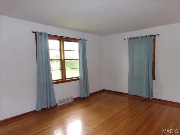 200 Old State RD, Ellisville, MO 63038