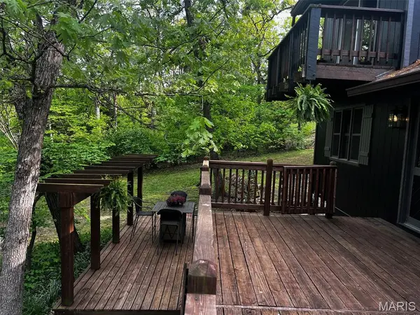 1708 Lake Shore DR, Owensville, MO 65066