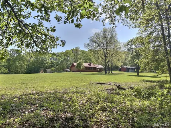6135 Wayne Route D, Greenville, MO 63944