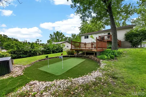 309 Wembley LN, Manchester, MO 63021