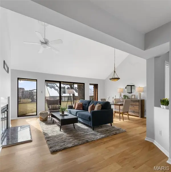 5575 Waterman BLVD #B, St Louis, MO 63112
